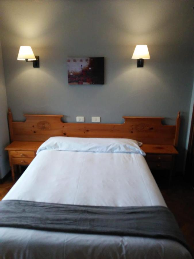 Albergue Hostal Sao Telmo Туй Екстериор снимка