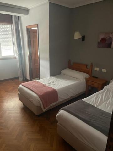 Albergue Hostal Sao Telmo Туй Екстериор снимка